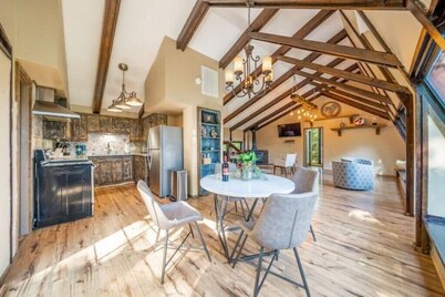 The Hideaway - Your Perfect Getaway Vacation