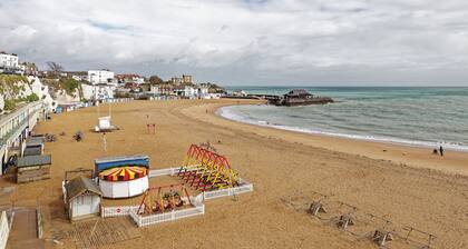 Viking Bay View 3 Bed Apartment