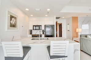 Fridge, microwave, stovetop, dishwasher - Elegant Destin Condo w/ Ocean Views: Walk to Beach (Destin)