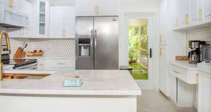 The Cove 4Rms 5Bed 2Bth \ Walking Distance 2 Beach