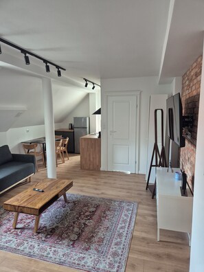 Smart TV - Apartment in the Center of Warsaw in a historic building next to the Old Town. (Warsaw)