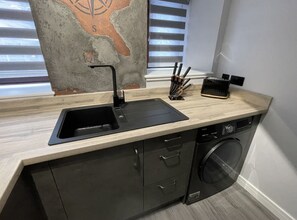 Microonde, forno, bollitore elettrico, tostapane