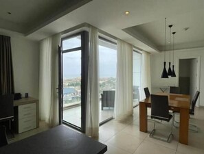 Interior - 3 BR Apartment With Ocean View In Popular Osu
(Accra)