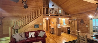 "Hidden Oaks" Log Cabin at Patoka Lake-French Lick - Southern Indiana Escape!