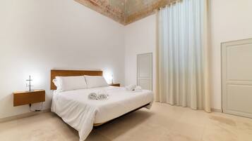 1 Schlafzimmer, BĂŒgeleisen/BĂŒgelbrett, kostenloses WLAN, BettwĂ€sche