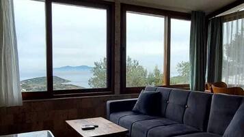 1 chambre, décoration personnalisée, ameublement personnalisé, bureau