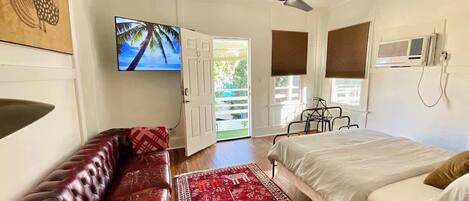 Silitysrauta/-lauta, ilmainen Wi-Fi, vuodevaatteet