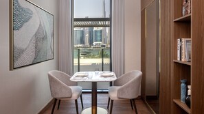 Premium bedding, down comforters, memory foam beds, in-room safe - InterContinental Residences Dubai Business Bay by IHG (Dubai)