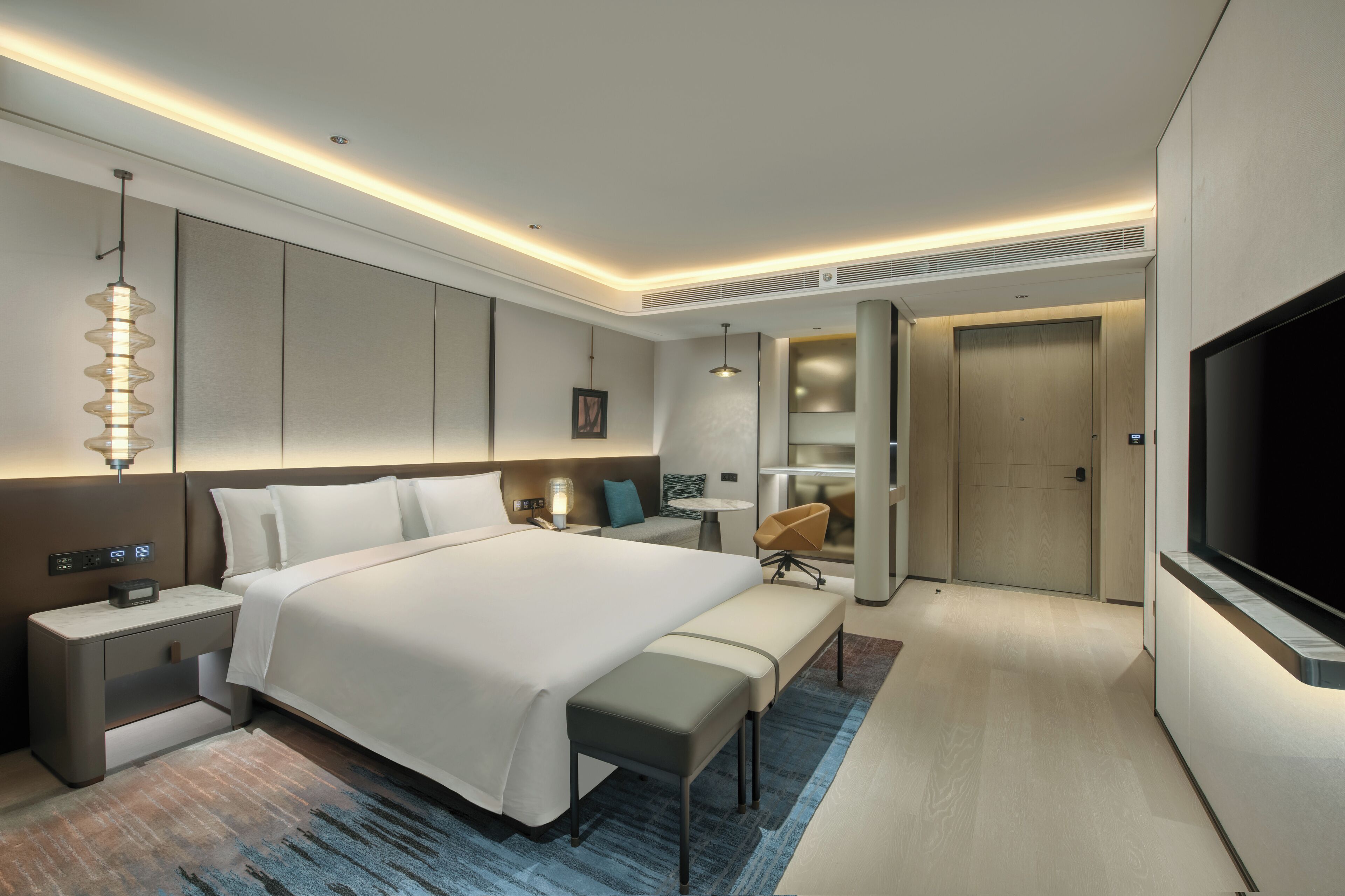 Chambre Premium, 1 très grand lit, baignoire (Lounge Access)