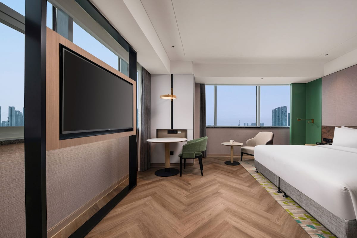 Habitación Premium, 1 cama de matrimonio grande | 1 dormitorio, minibar (con algunos artículos gratuitos), caja fuerte