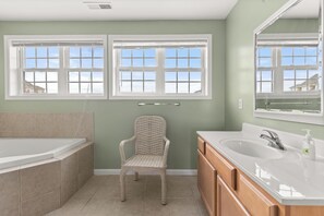 Basic Apartment | Bathroom - OCHG Beachviews (Ocean City)