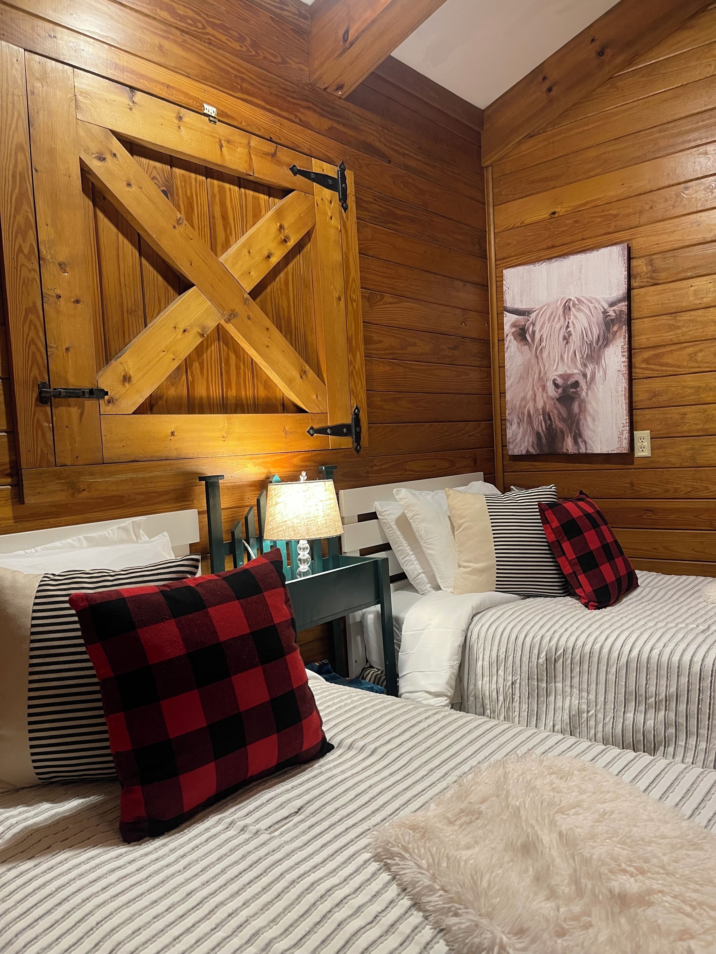 2 habitaciones, tabla de planchar con plancha y wifi gratis 