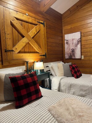 2 Schlafzimmer, Bügeleisen/Bügelbrett, kostenloses WLAN, Bettwäsche