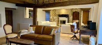 Manoir au Bord de Leau Avec Piscine Chauffée
