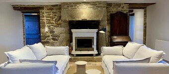 Manoir au Bord de Leau Avec Piscine Chauffée