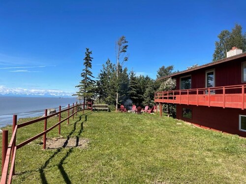 Tide Place - Bear Den