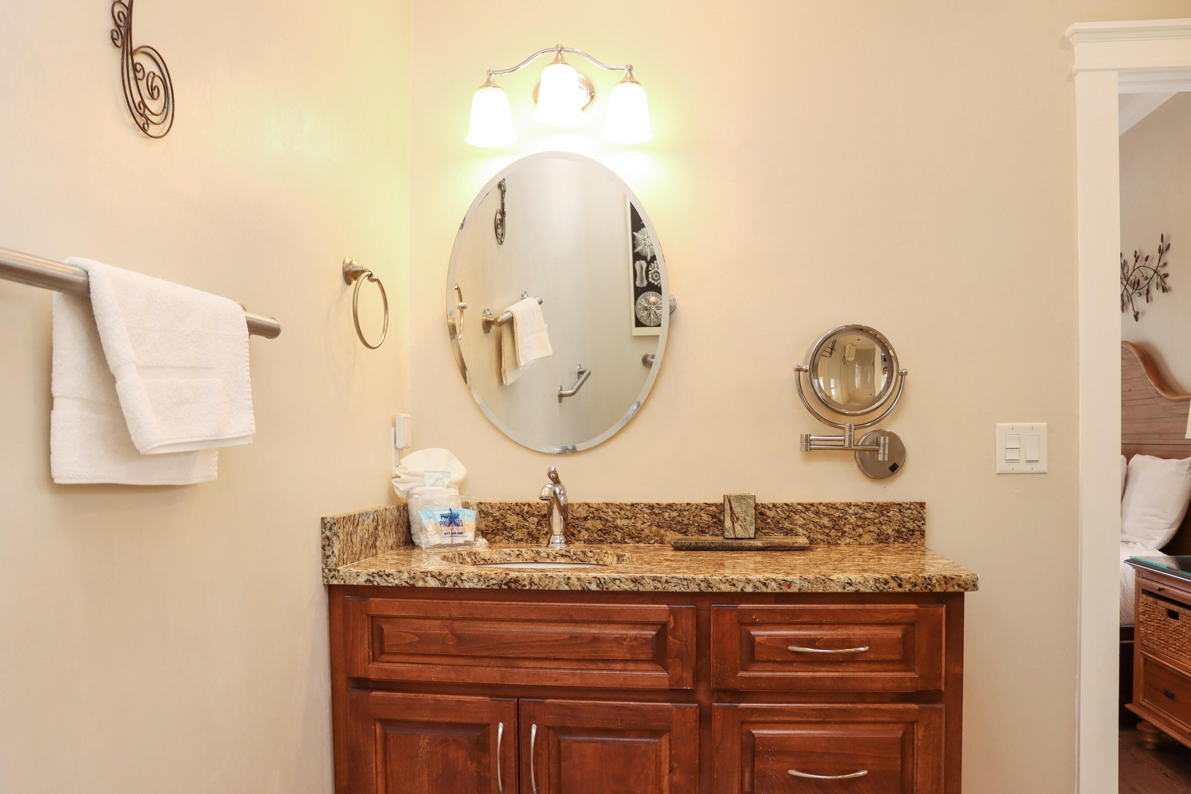 Casa, letti multipli (Farr Away Living) | Bagno