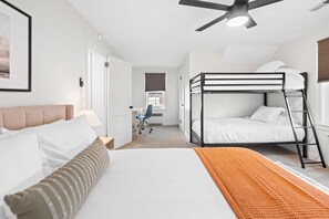 4 bedrooms, iron/ironing board, WiFi, bed sheets
