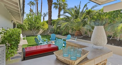 Walking On Sunshine - Beautiful Palm Springs Retreat