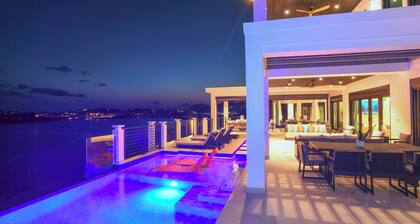 Luxury Villa in Cabrita Point- Sky View Villa with Pickleball & Basketball Court