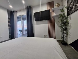 3 slaapkamers, een bureau, een strijkplank/strijkijzer, gratis wifi