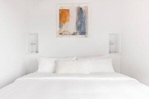 3 soveværelser, skrivebord, strygejern/strygebræt, weekendseng