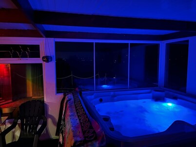 Cosy Cabin and Spa 
