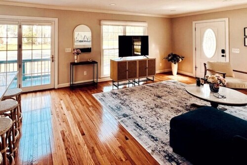 Cozy 2BR Home near Idlewild Park
