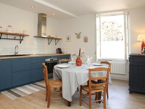 Réfrigérateur, micro-ondes, four, lave-vaisselle