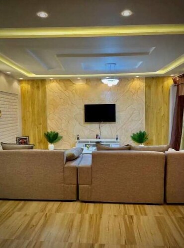 trois chambres et salon avec un balcon à Porto Novo, Oueme, Benin