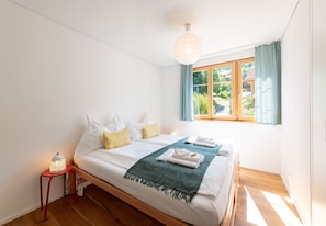2 chambres, fer et planche à repasser, Wi-Fi gratuit, draps fournis