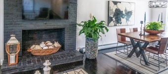 Stylish Hyannis Hideaway! 5 min from Main St!