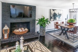 Dining - Stylish Hyannis Hideaway! 5 min from Main St! (Barnstable)