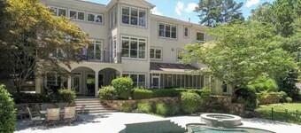 Sunrise Villa - 7000 sf: 5 king/1 queen/7 single beds, heated pool, great views