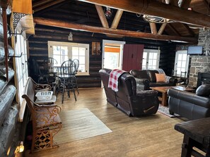 Fireplace - Serene Buck Lake Muskoka Cottage- year round- boat -fish-Ski- Snowmobile- ATV- (Sprucedale)