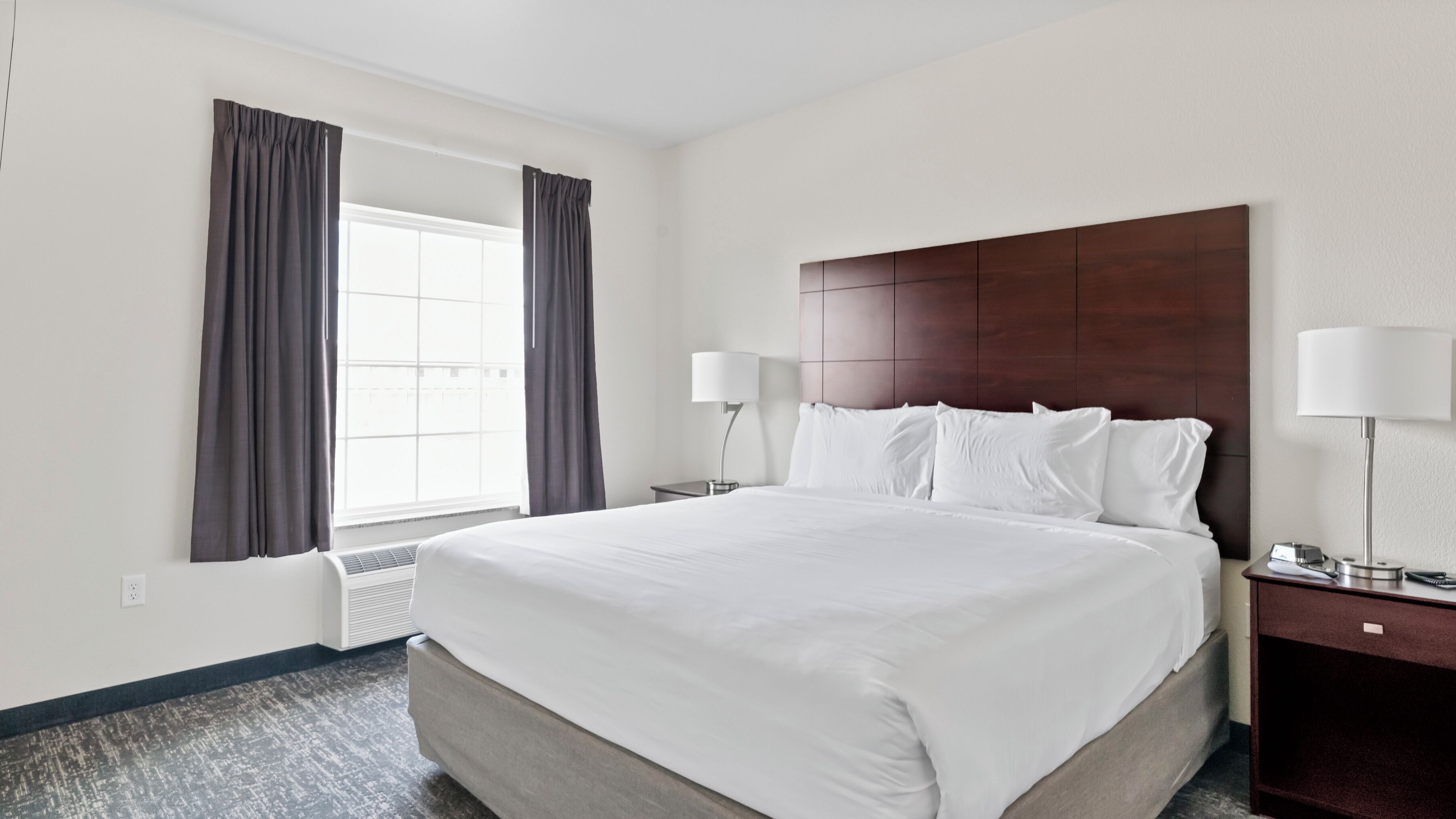 Escrivaninha, espaço de trabalho para notebook