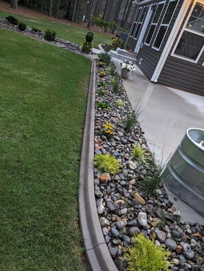 Property grounds - Clean, Spacious Home with 5 Mile Commute to Pinehurst/US Open. Pet/Smoke Free. (Aberdeen)