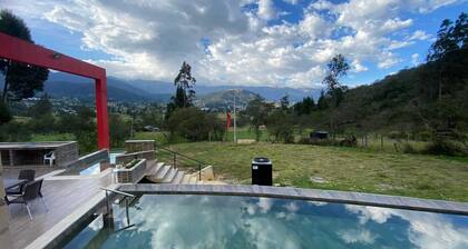 Chalet en el Campo muy Discreto con Jakuzzi a Temperatura Termal y Piscina Fría