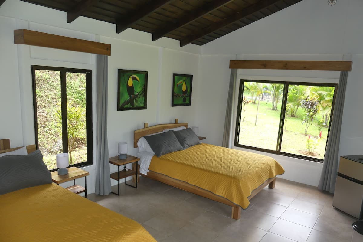 Vila família | 1 quarto, cofres nos quartos, individualmente decorados
