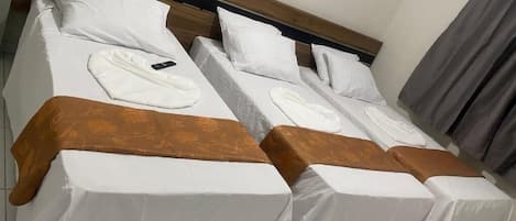 Standard Room | 6 bedrooms, free WiFi