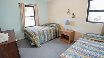 2 bedrooms, WiFi, bed sheets