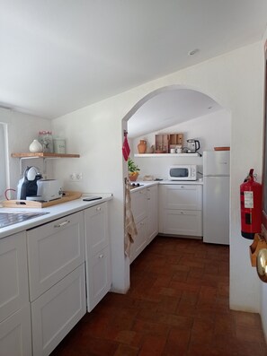 Microwave, stovetop, dishwasher