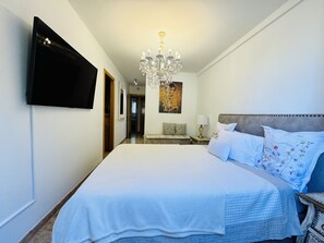 3 Schlafzimmer, Bügeleisen/Bügelbrett, WLAN, Bettwäsche