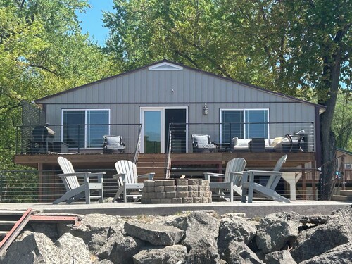 Mississippi Cabin with Boat dock