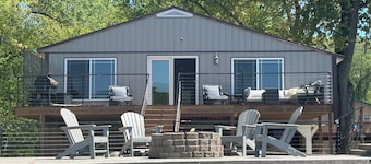 Mississippi Cabin with Boat dock
