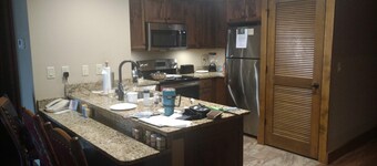 Beautiful summer getaway between Gatlinburg and Pigeon Forge