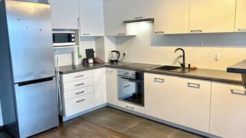 Microwave, oven, dishwasher