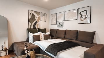 1 slaapkamer, een strijkplank/strijkijzer, wifi, beddengoed