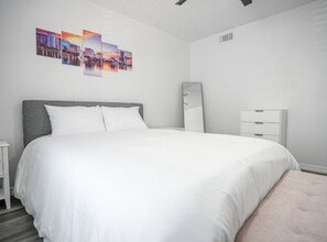 3 bedrooms, iron/ironing board, free WiFi, bed sheets