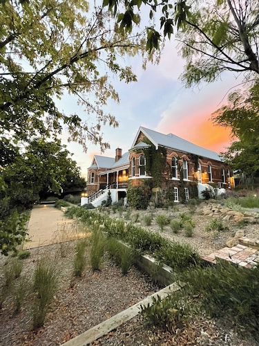 Flash Jacks of Gundagai